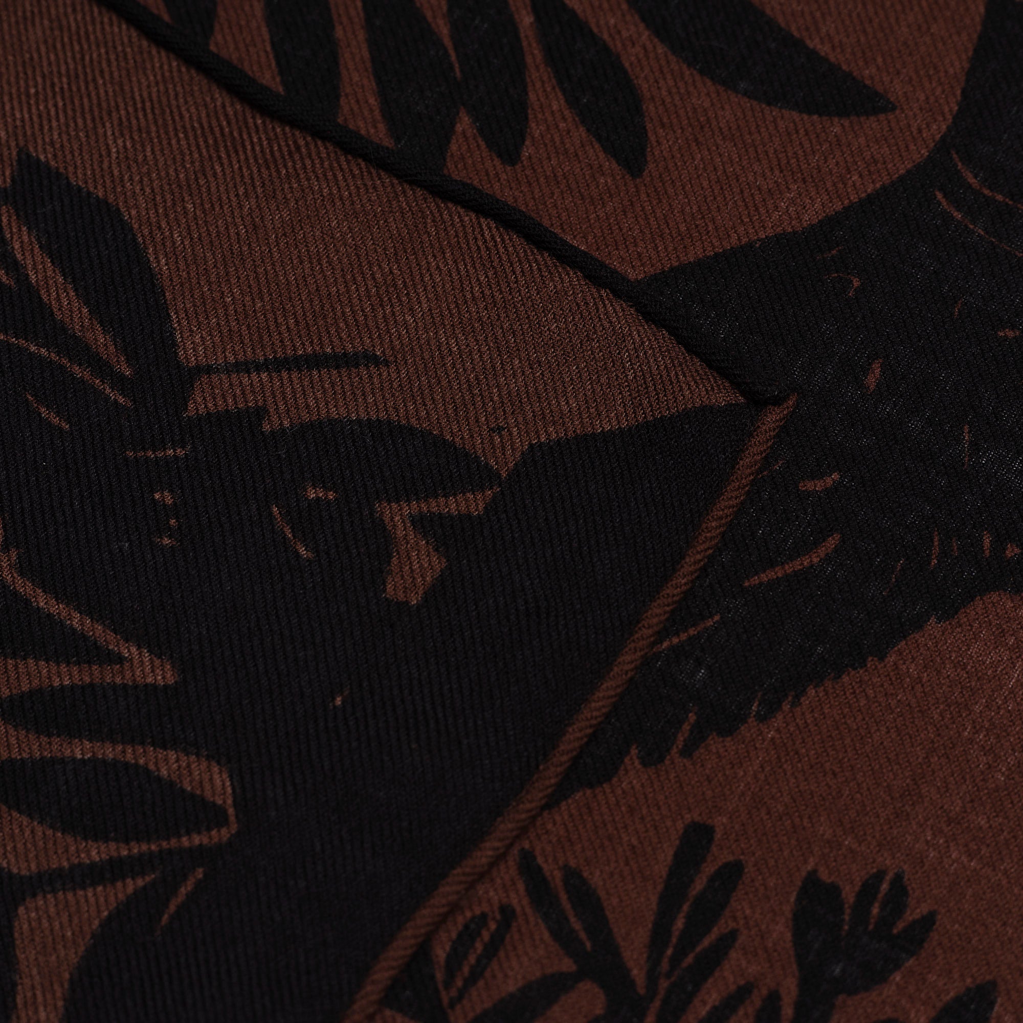 petrusse-carr-laine-100-olivier-chocolat-noir-tole-laine-100x100 image 6