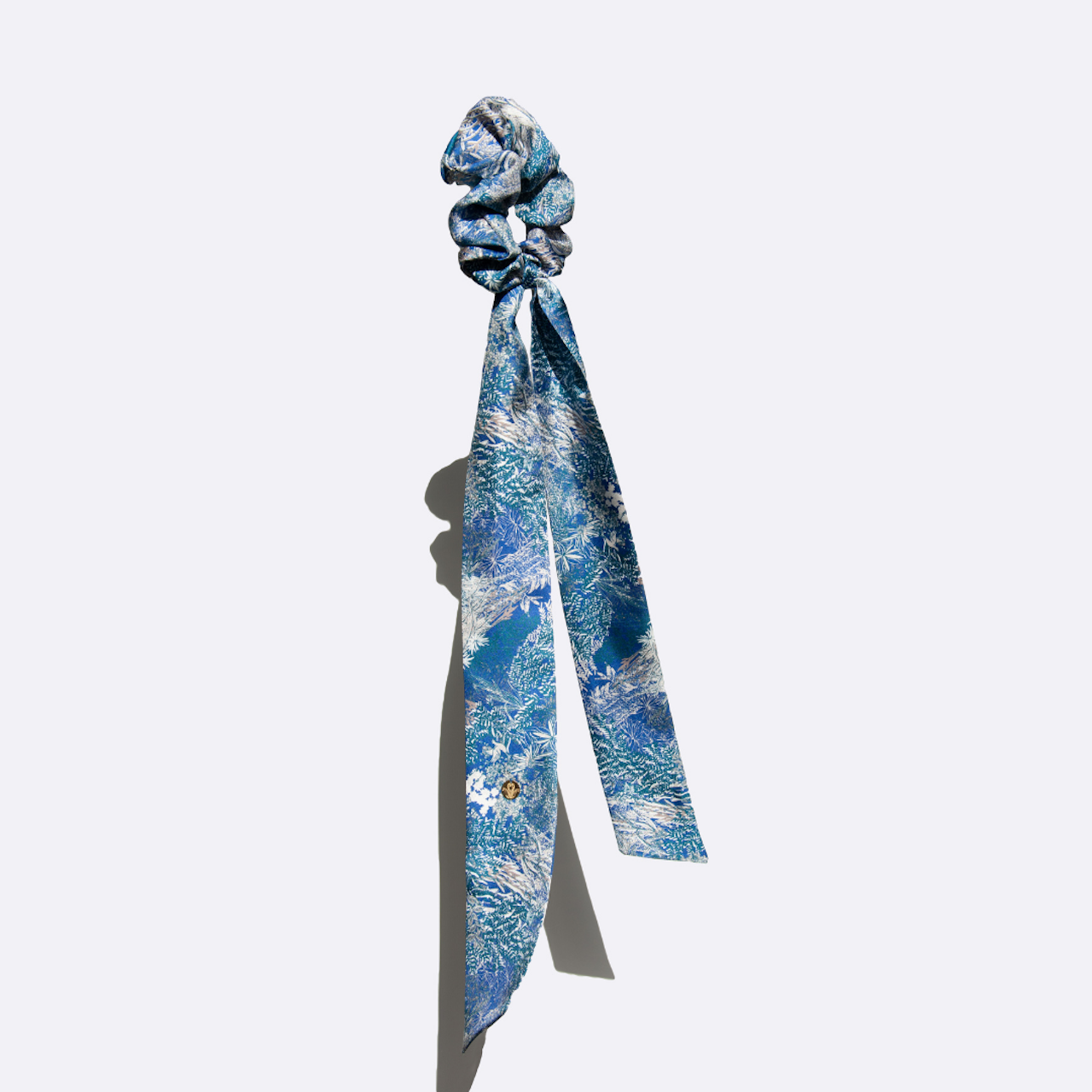 petrusse-foulchie-eve-emeraude-chouchou-ruban-satin-de-soie image 2