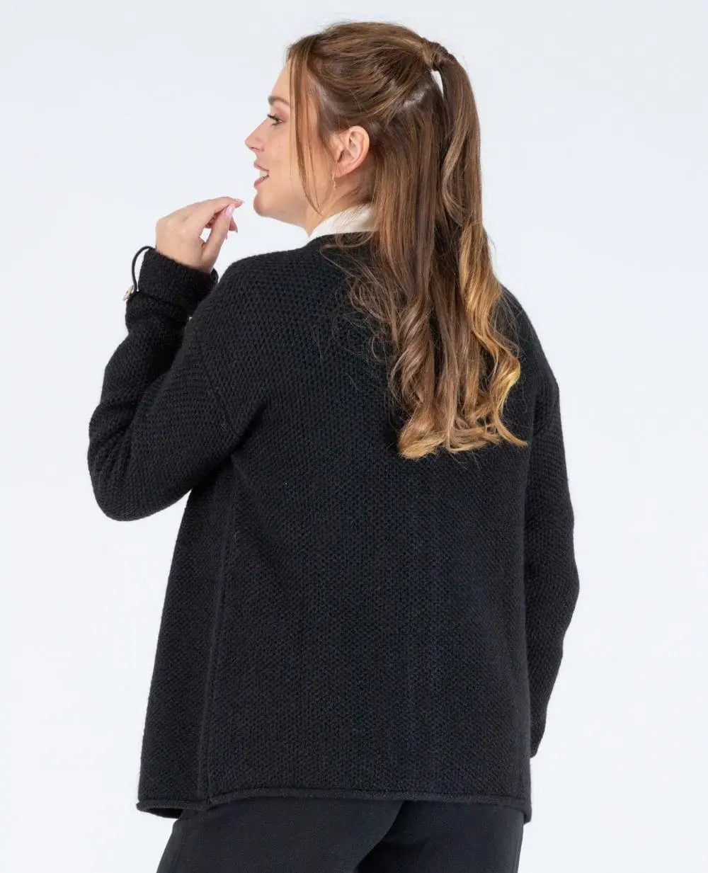 cache-c-ur-cardigan-de-grossesse-en-maille-abelha-noir image 3