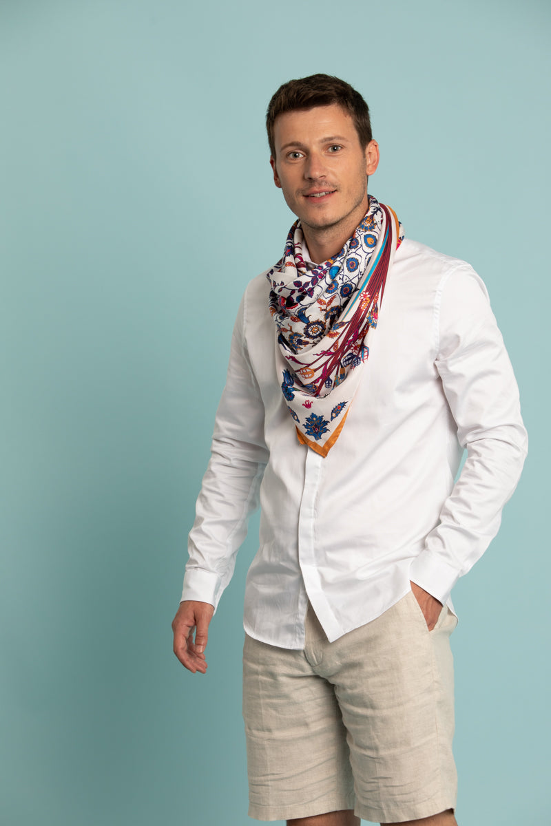 petrusse-carr-soie-90-iznik-rose-foulard-90x90-cm image 6