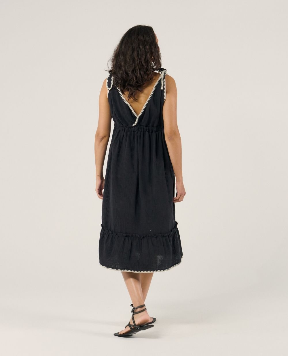 cache-c-ur-robe-d-allaitement-gaia-noir image 4