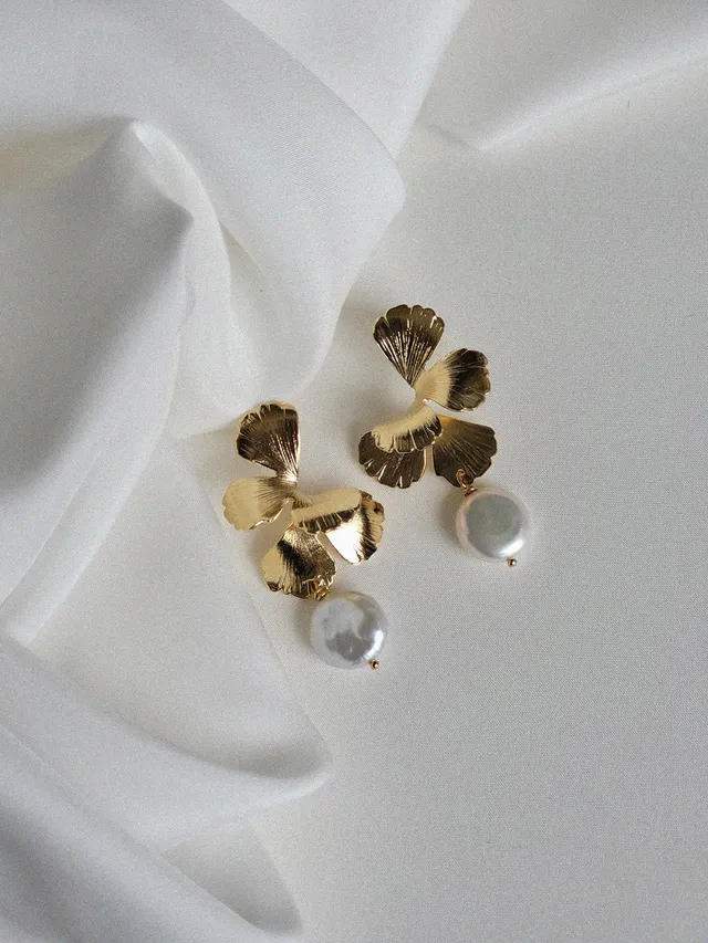 maison-sabben-boucles-d-oreilles-univers-pearl-small-baroque-4-5-cm image 1
