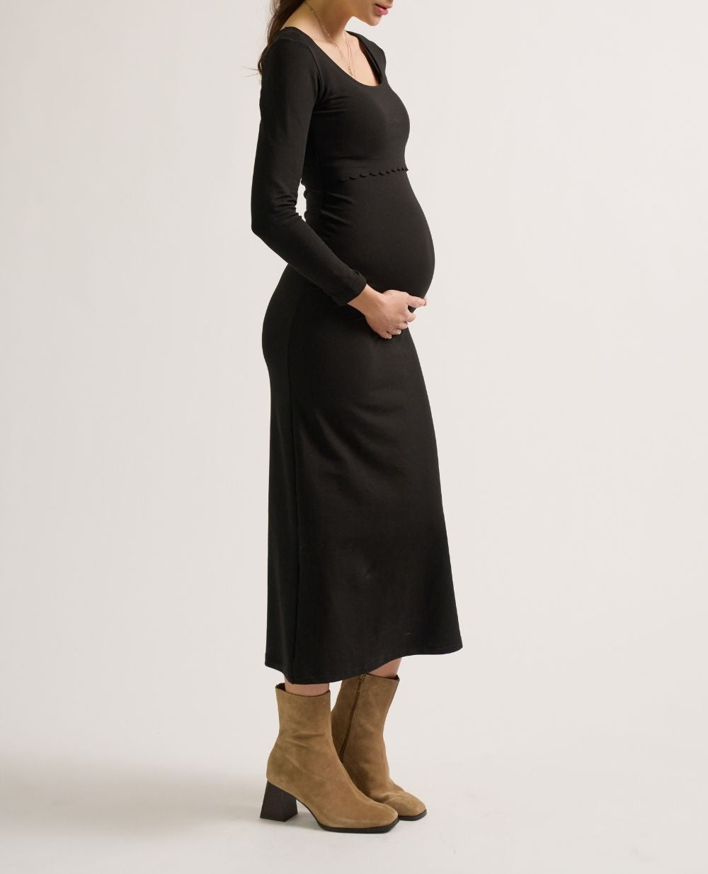 cache-c-ur-mathilde-robe-de-grossesse-et-allaitement-noir-manches-longues image 1