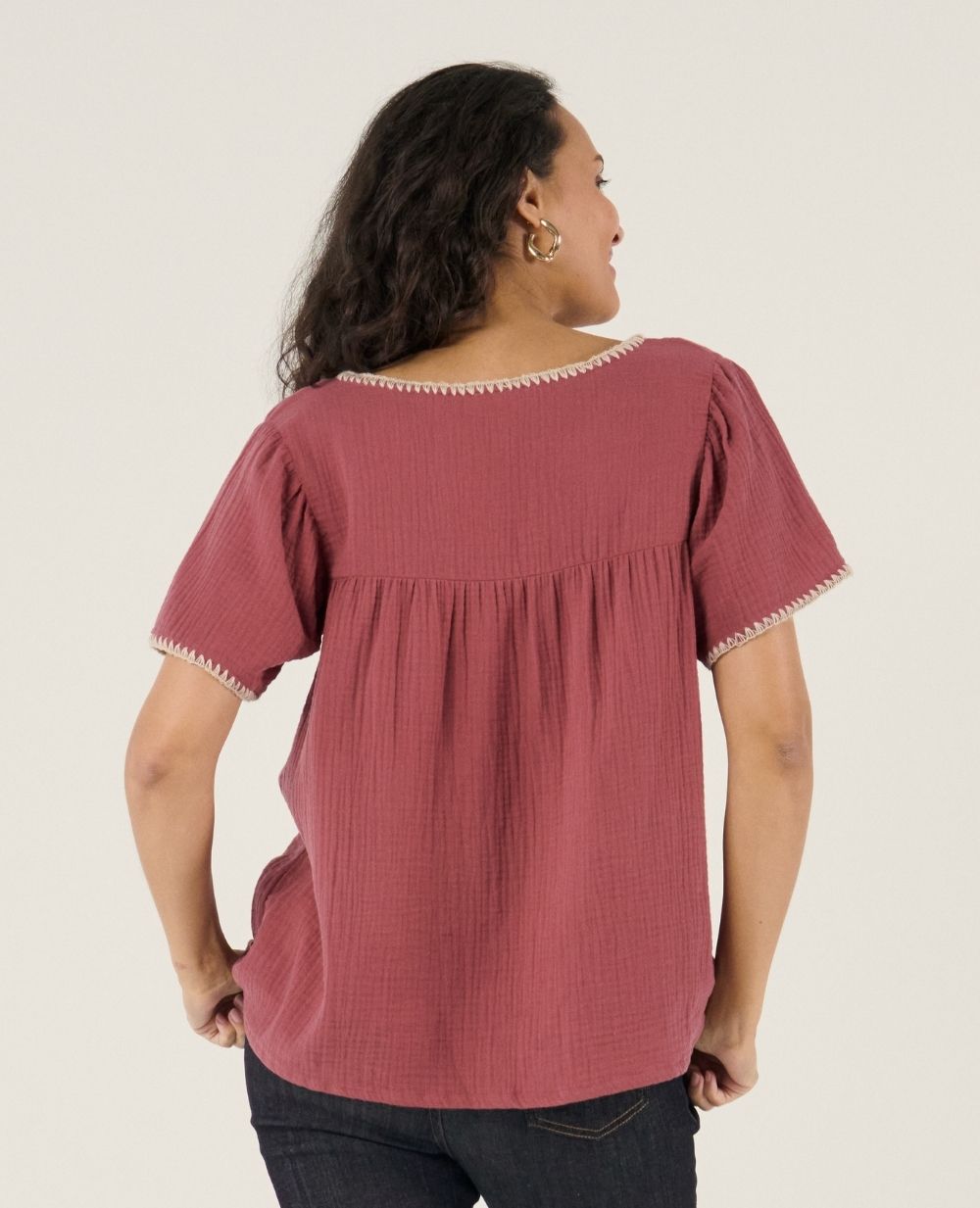 cache-c-ur-soraya-blouse-chemise-d-allaitement-prune-brod-e image 5