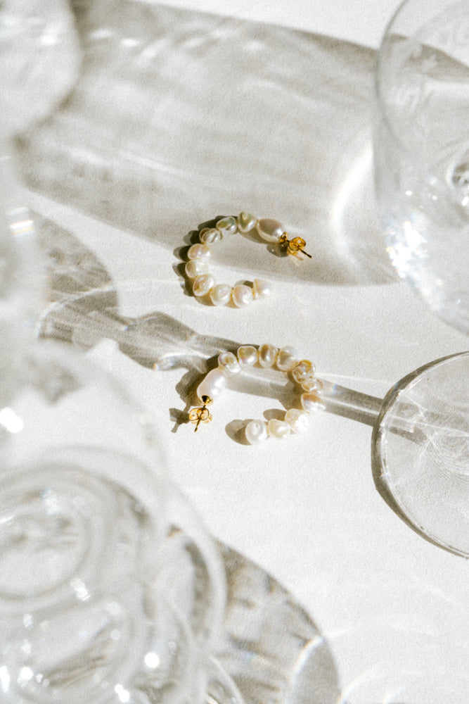 maison-sabben-luna-boucles-d-oreilles-cr-oles-mari-e-perles-de-culture-3-5-cm image 1