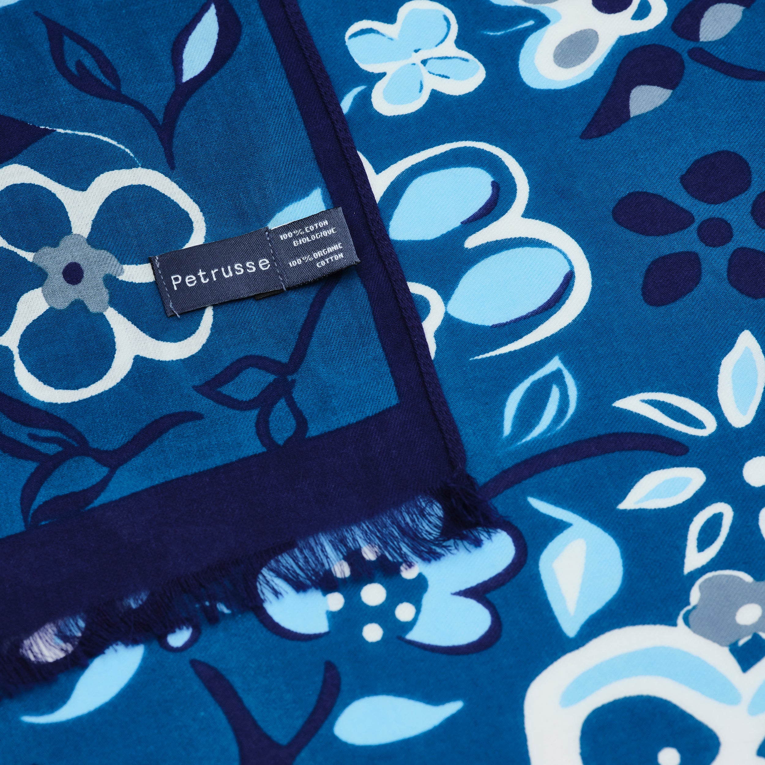 petrusse-cyb-le-bleu-tole-en-coton-bio-70x180cm image 3