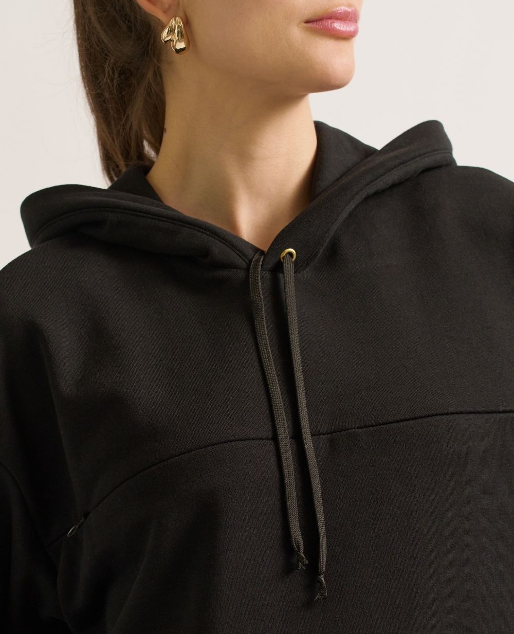 cache-c-ur-hoodie-de-grossesse-et-allaitement-boston-noir image 7
