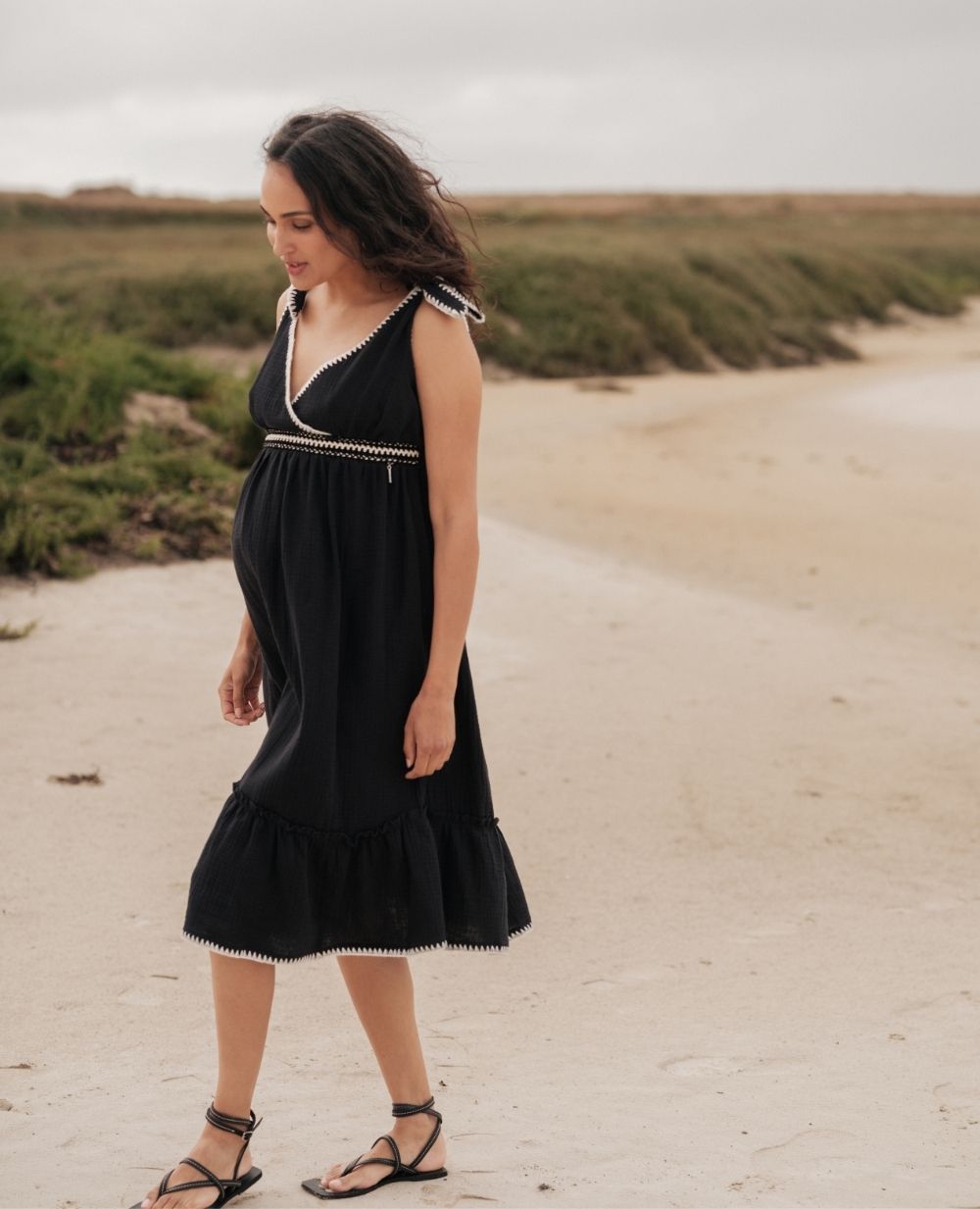 cache-c-ur-robe-d-allaitement-gaia-noir image 1